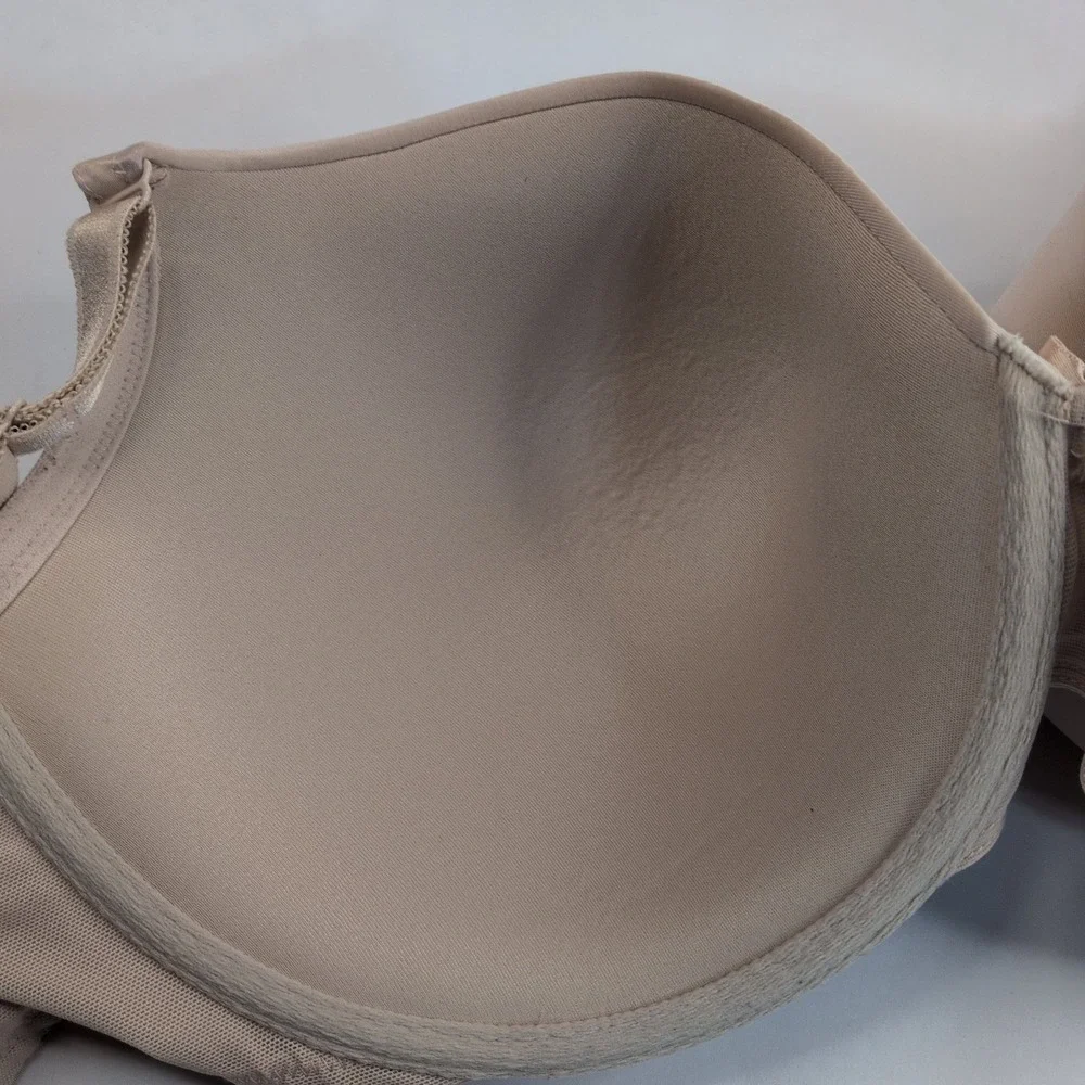 Torrid 44C Beige Full Coverage T-Shirt Bra Lightly‎ Padded Underwire Smooth Back - Picture 2 of 6